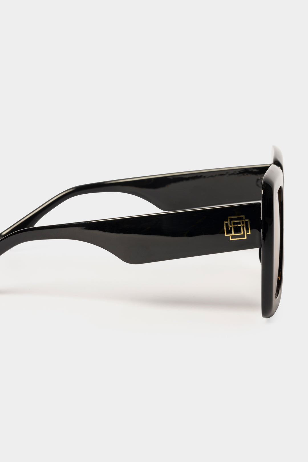 Mpho Oversized Sunglasses