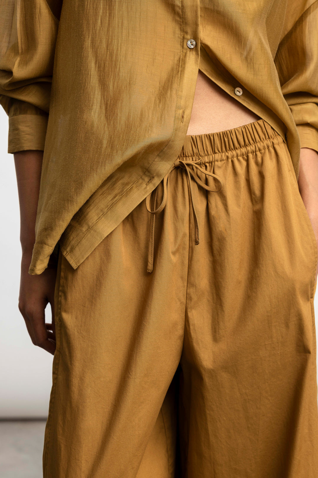 Marlow Barrel Leg Pants _ 168102 _ Brown