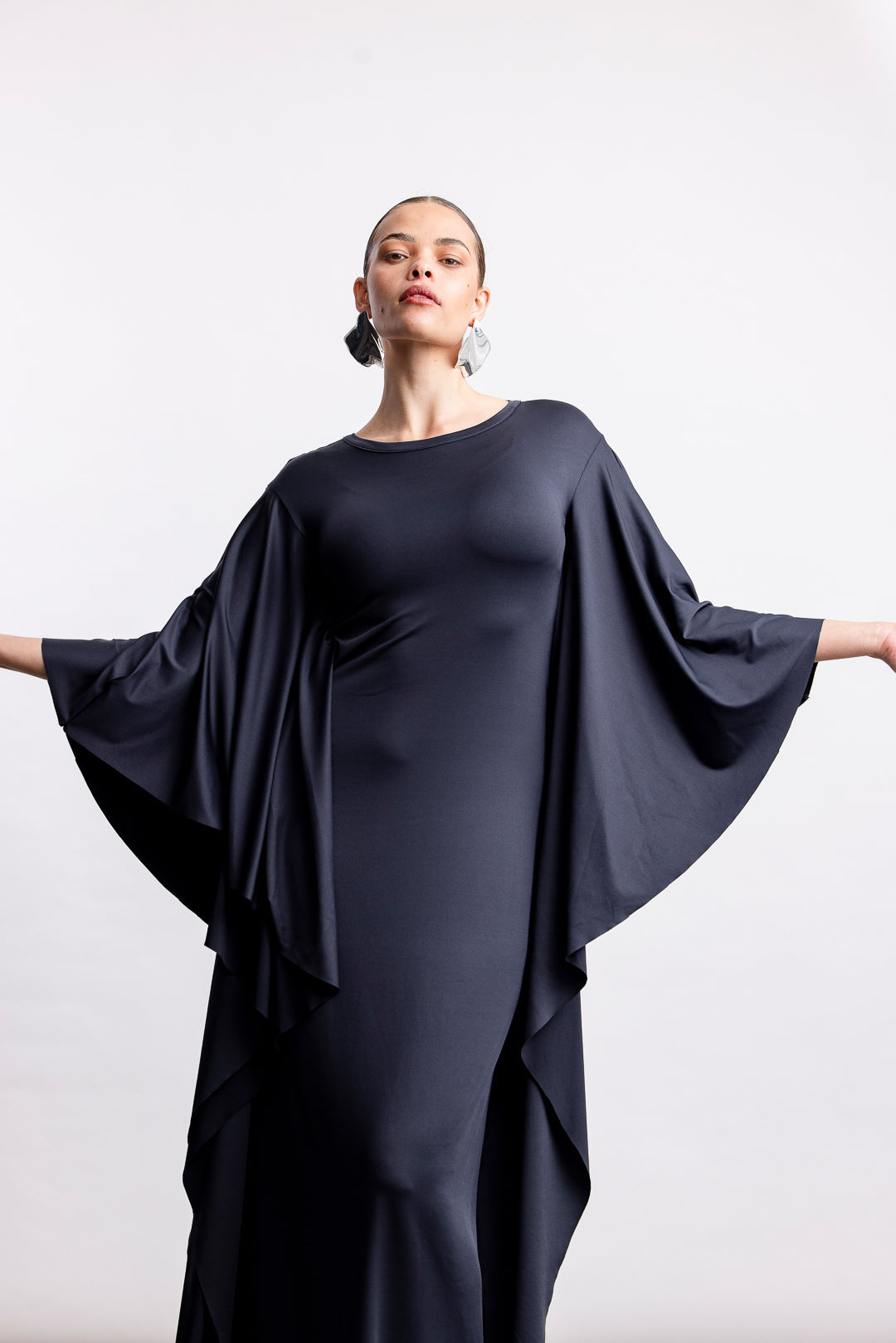 Jessie Polyamide Batwing Maxi _ 170156 _ Charcoal