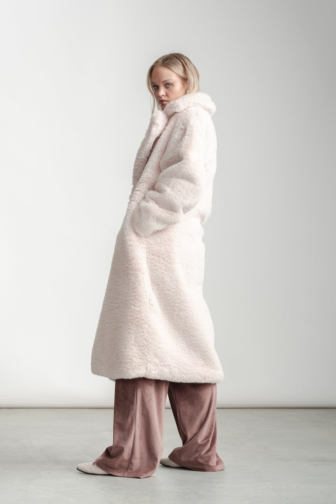 Paige Faux Fur Coat _ 160121 _ Milk