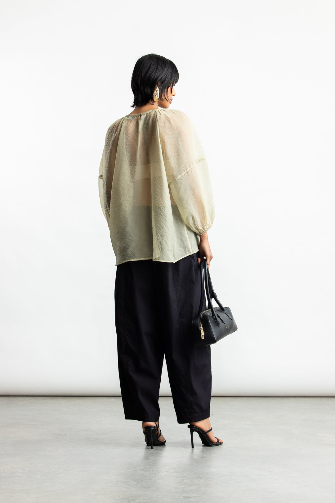 Marlow Barrel Leg Pants _ 168100 _ Black Texture