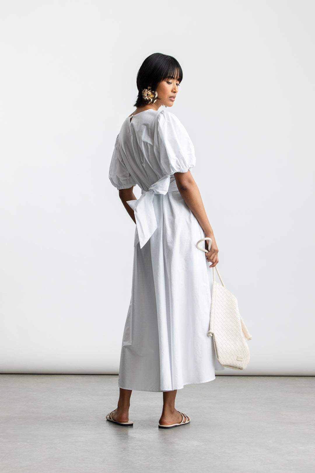 Kavita Puff Sleeve Midi _ 173160 _ White