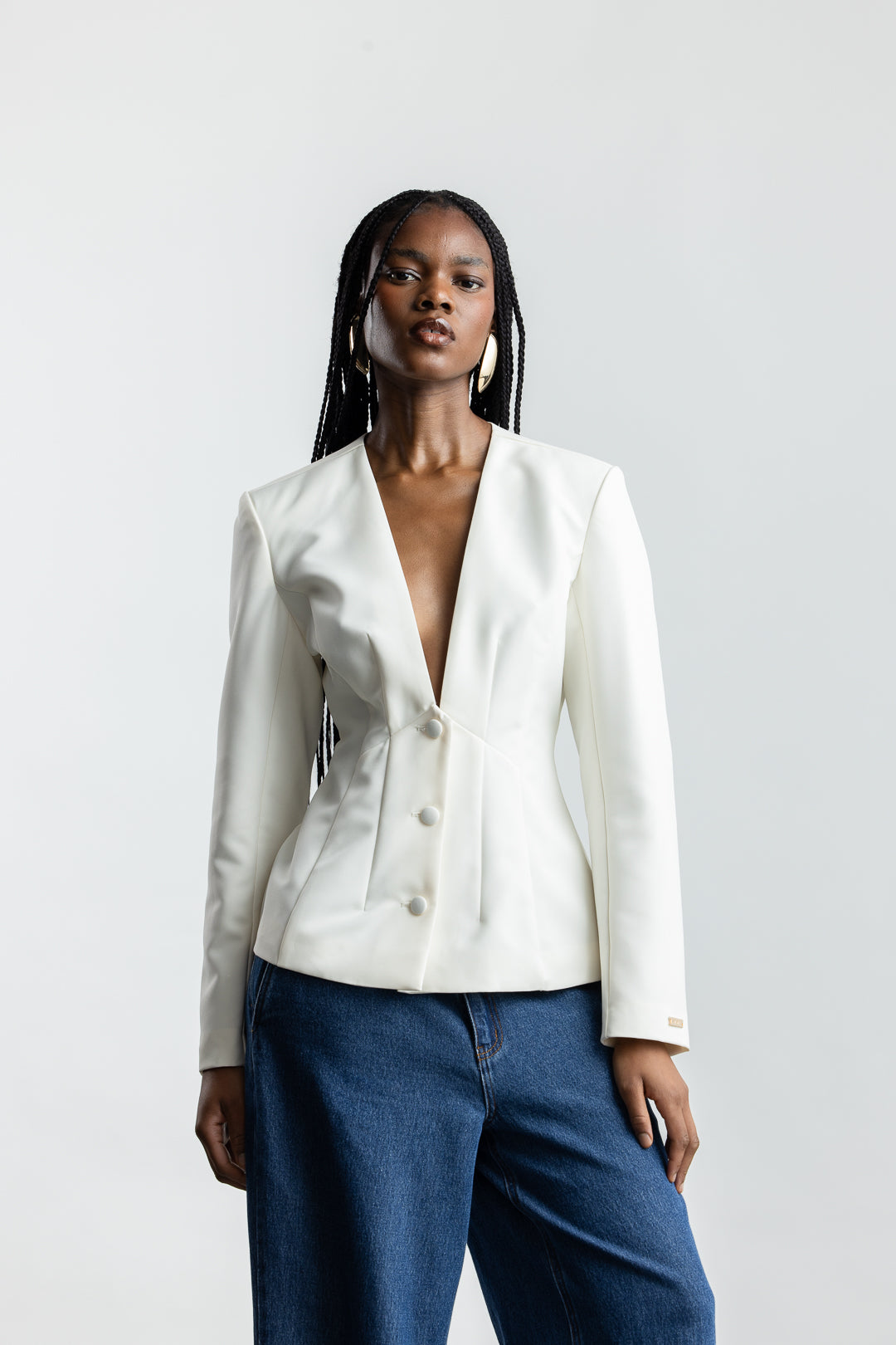 Zuri Hourglass Blazer _ 170768 _ Milk