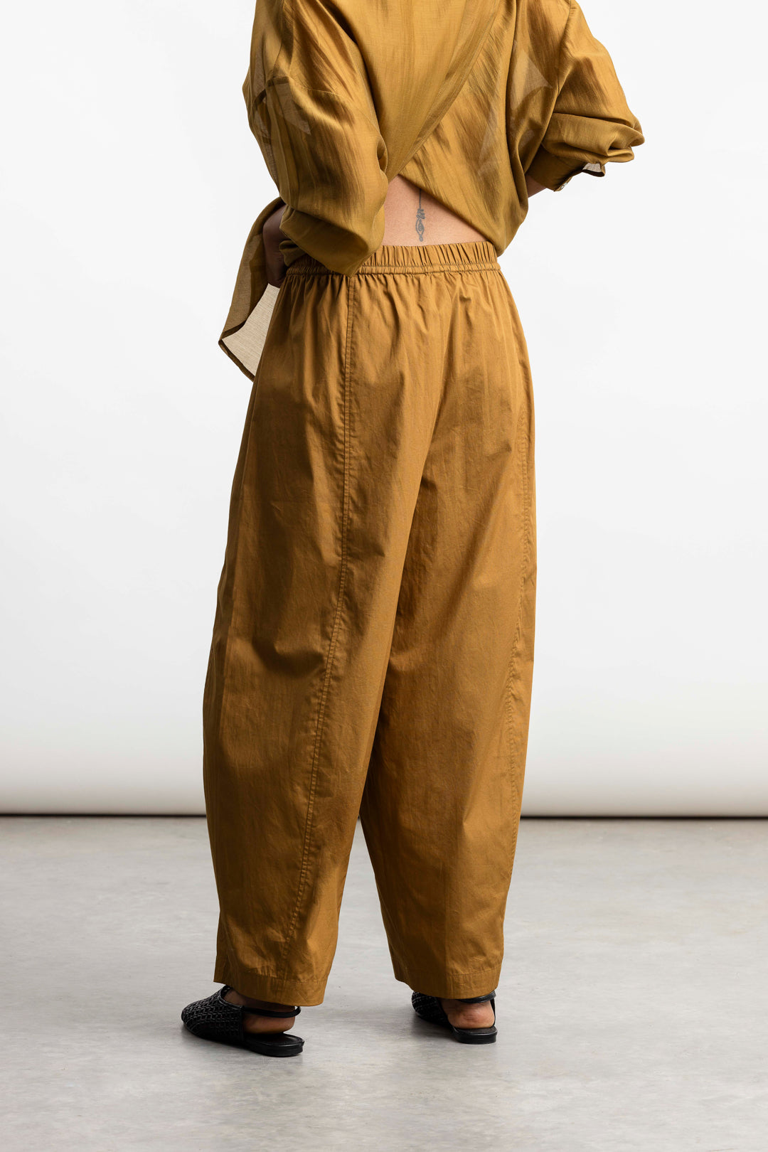 Marlow Barrel Leg Pants _ 168102 _ Brown
