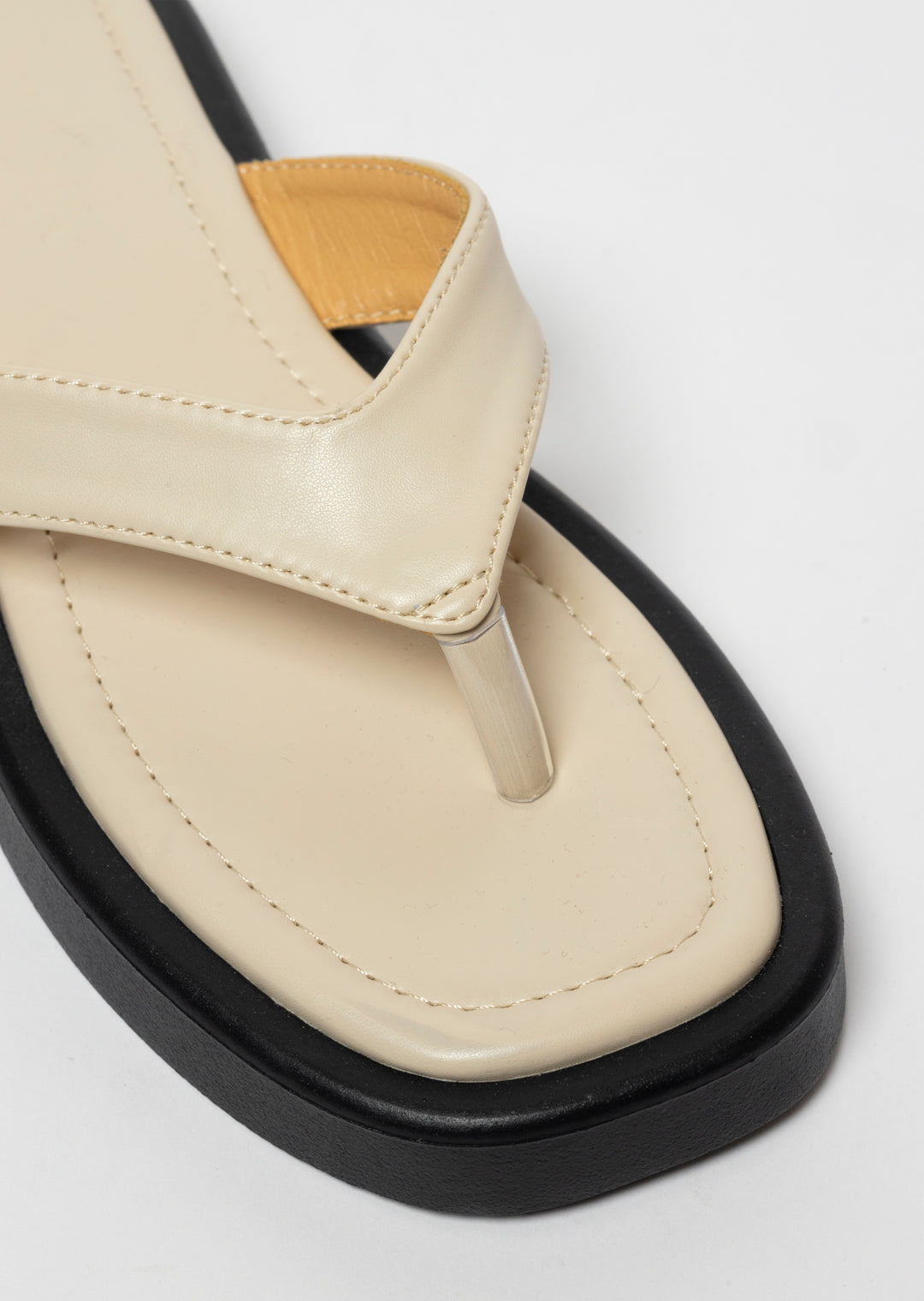 Catherine Thong Sandal _ 168073 _ White