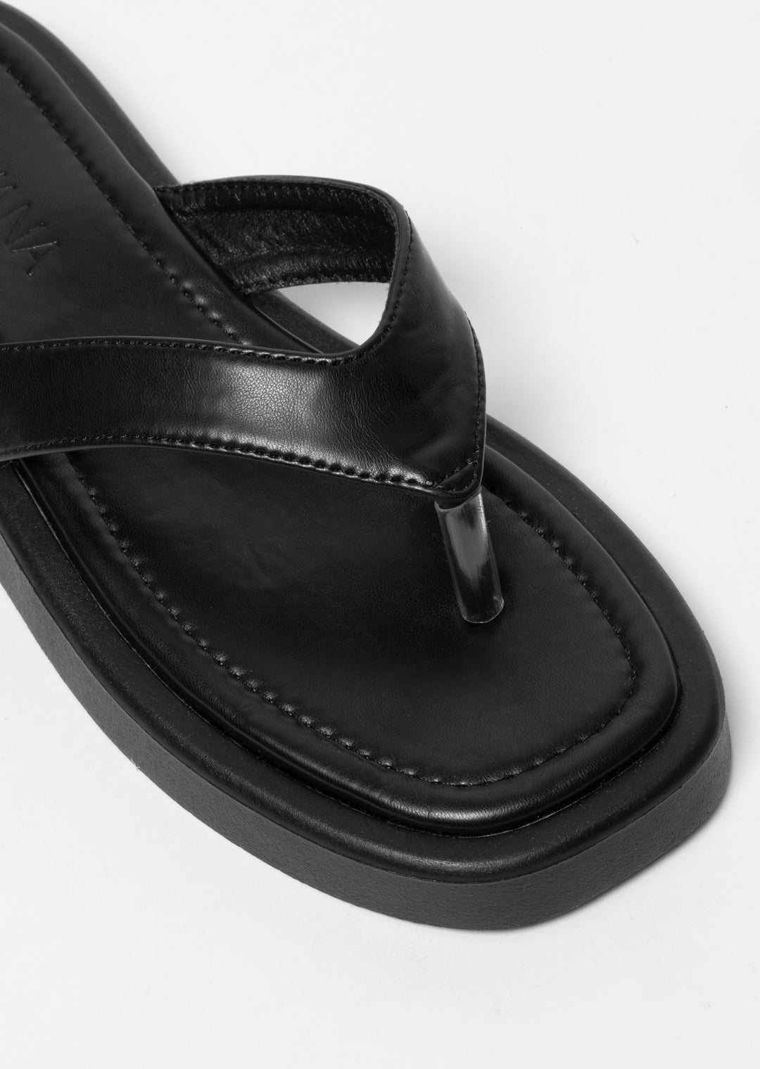 Lufuno Thong Sandal _ 168063 _ Black Texture