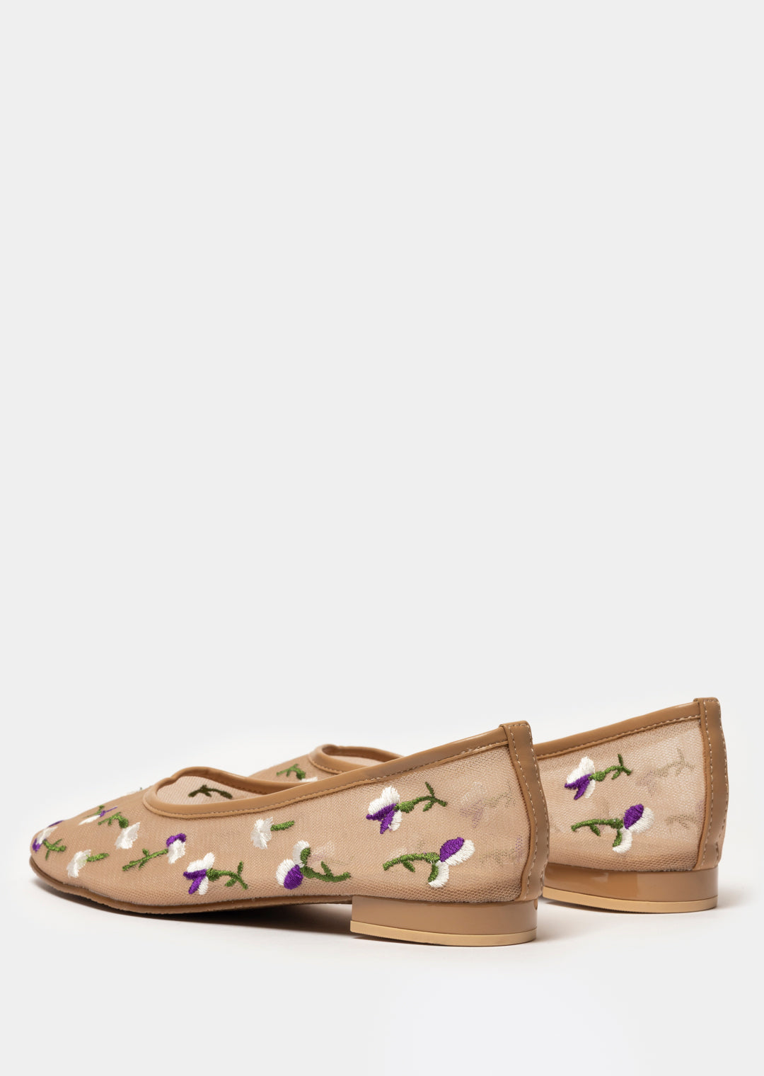 Vuyo Embroidered Pump _ 168355 _ Assorted