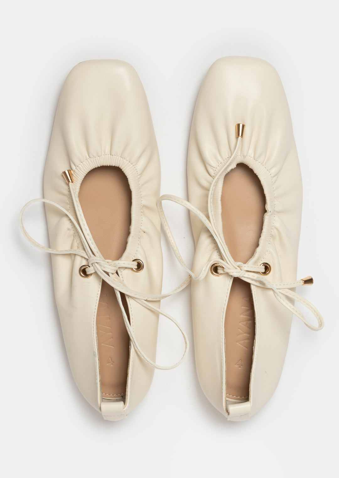 Hannah Tie-Up Pump _ 167900 _ Cream