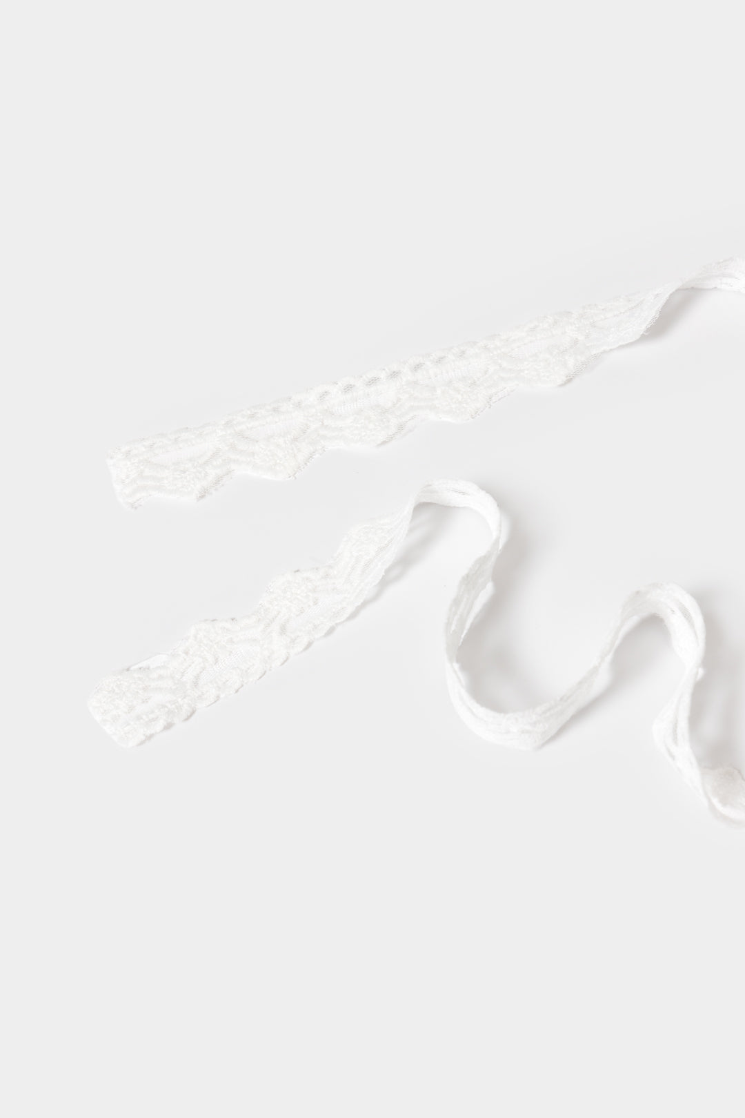 Roegshana Lace Head Scarf