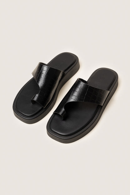 Dipuo Toe-Post Sandal