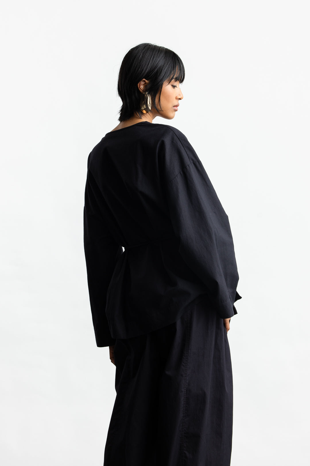 Lior Wrap Kimono Blouse _ 167992 _ Black Texture