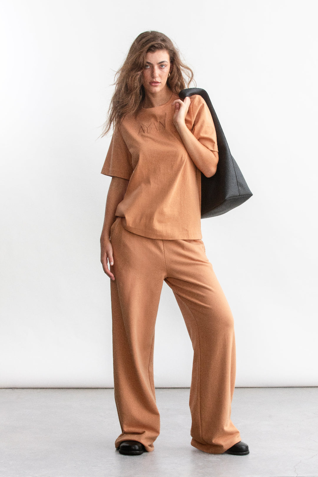 Willow Branded T-Shirt _ 162438 _ Stone