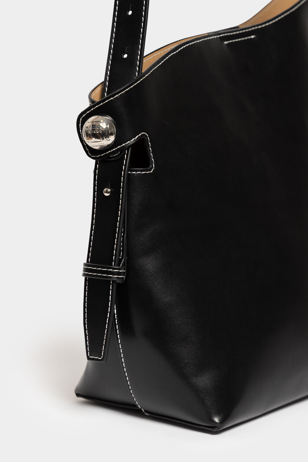 Gopolang Bucklet-Style Bag