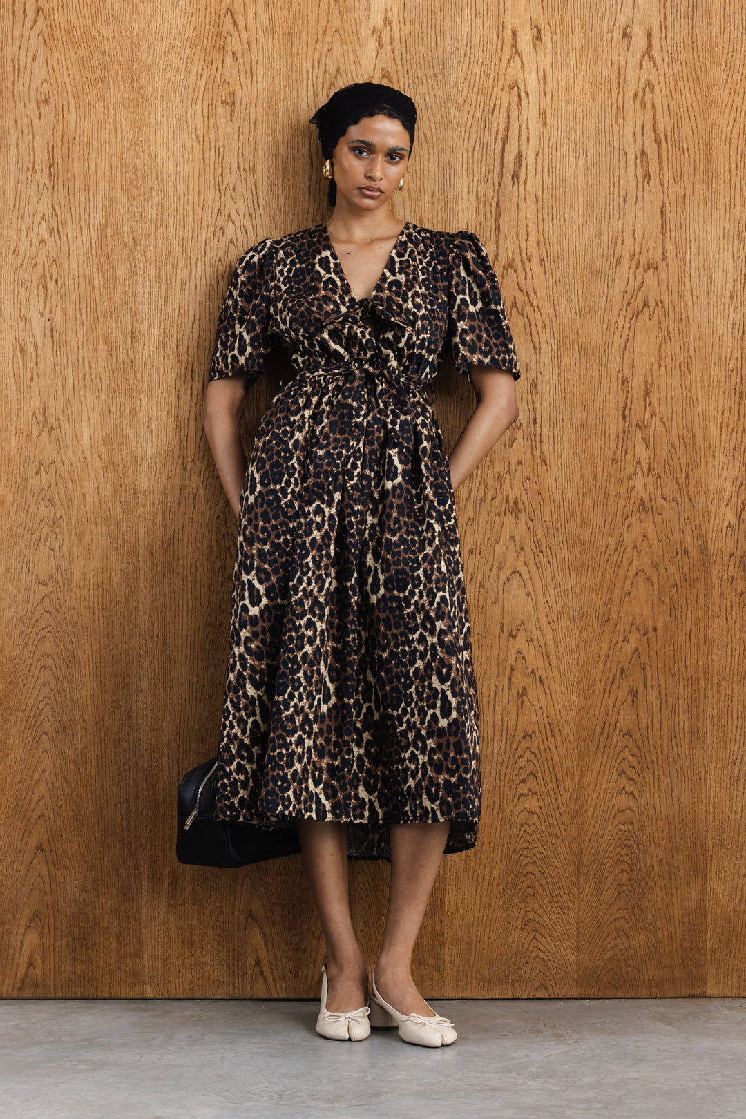 Avuya Tie Front Midi