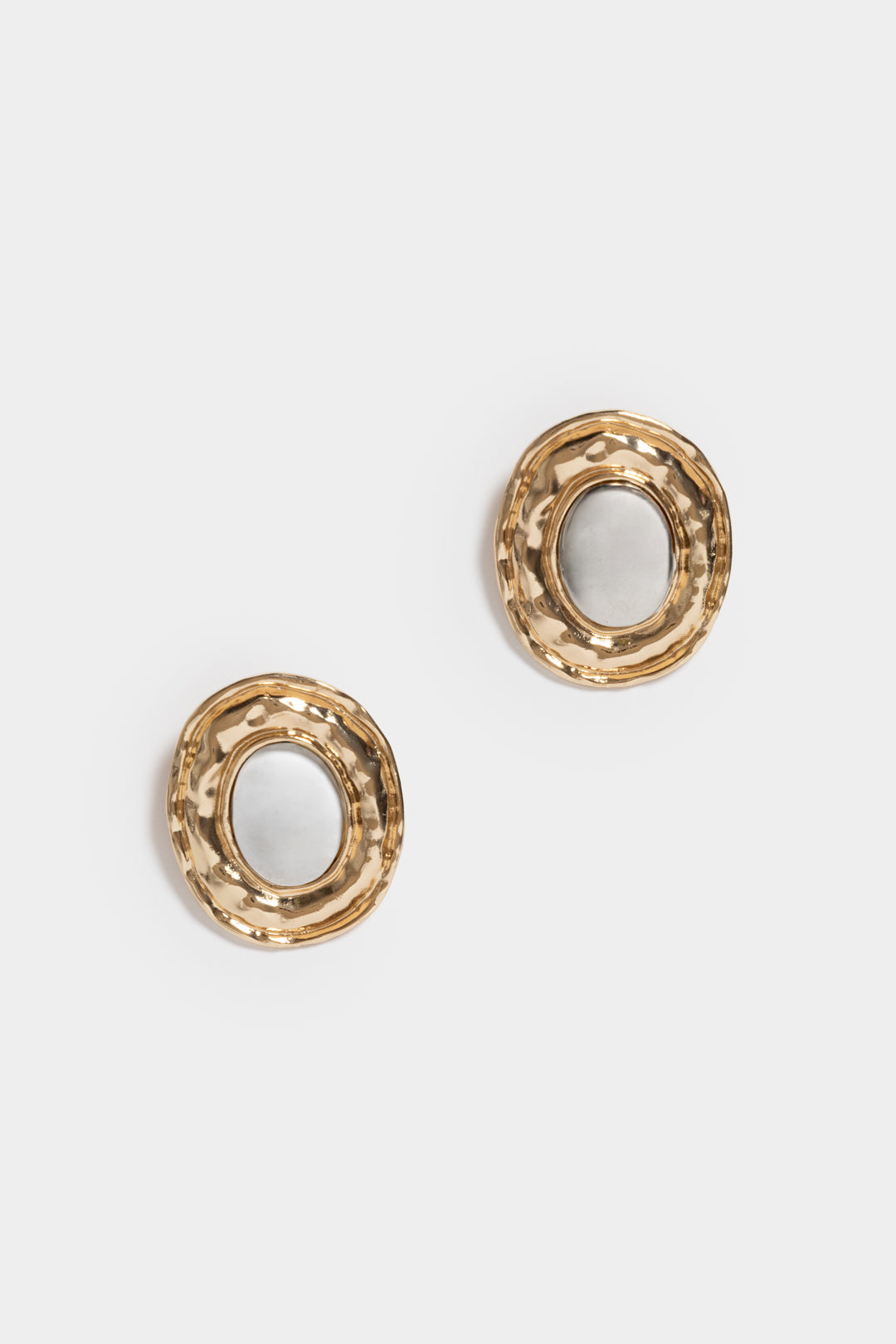 Iva Oval Metal Earrings