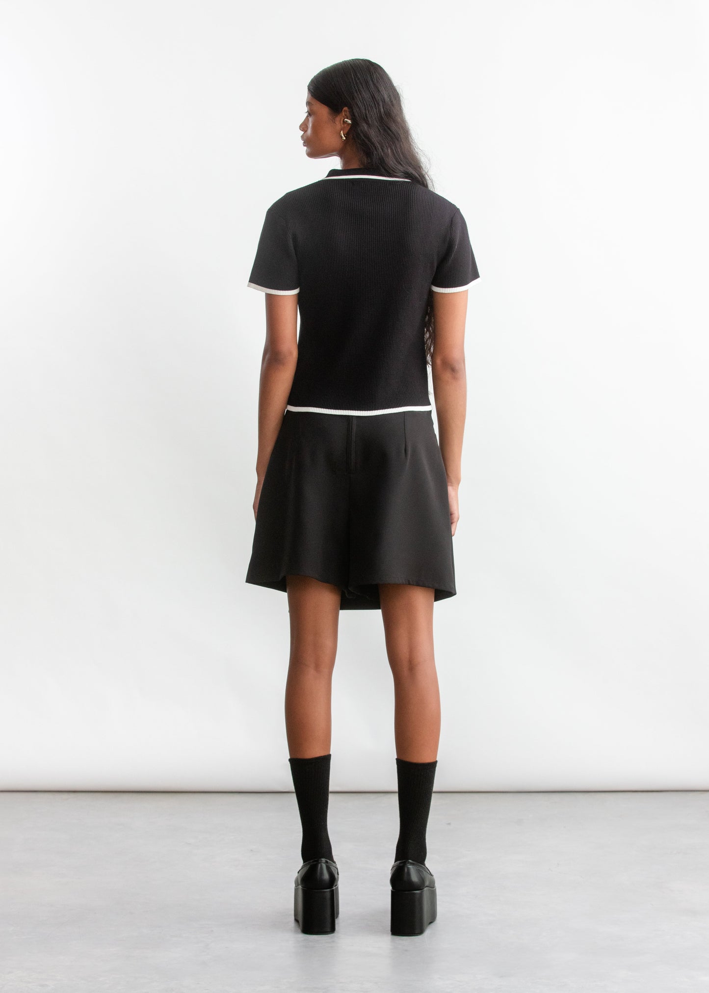 Mich Collar Ballerina Sleeve _ 158795 _ Black Texture