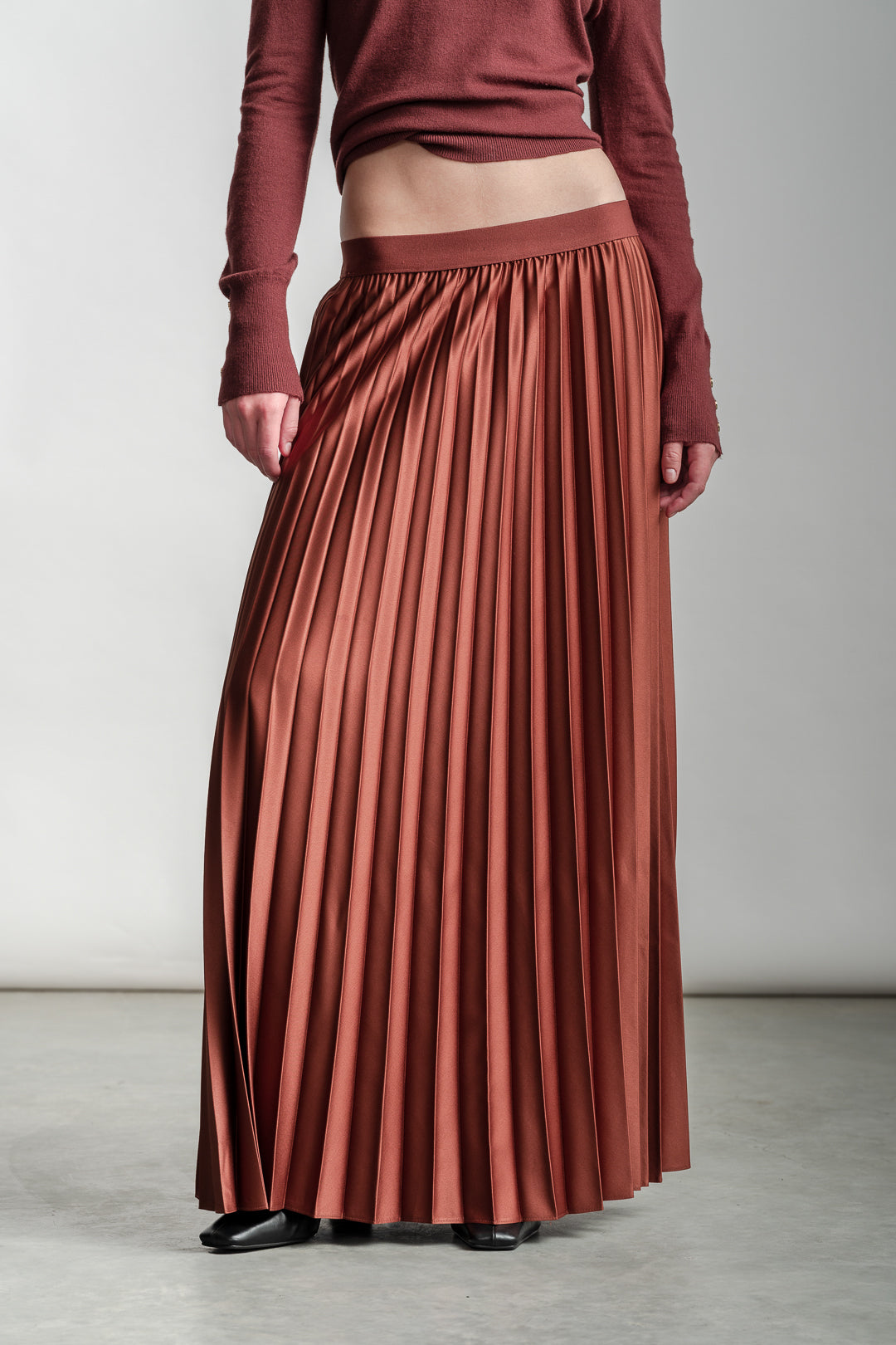 Nova Pleated Skirt _ 162796 _ Chocolate