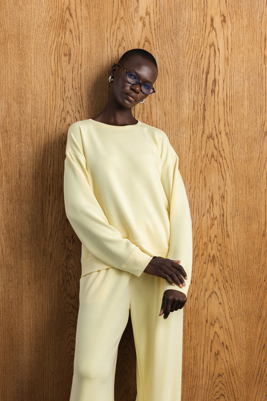 Reign Model Fleece Crew