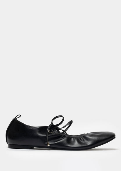 Hannah Tie-Up Pump _ 167901 _ Black Grindel