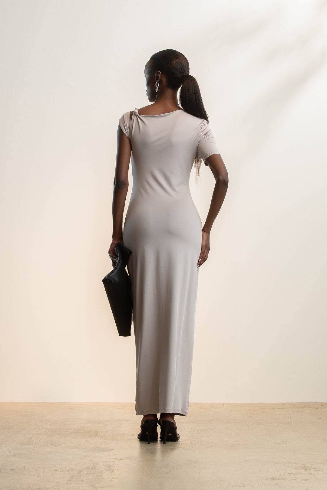 Lungile Twist Detail Bodycon Dress