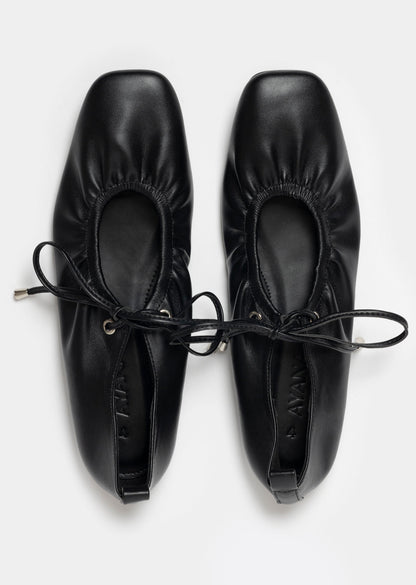 Hannah Tie-Up Pump _ 167901 _ Black Grindel