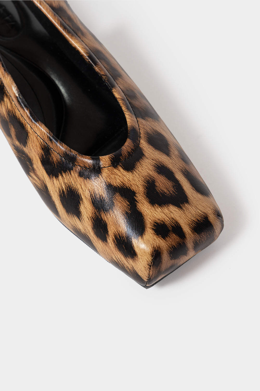 Kiria Square Toe Heel