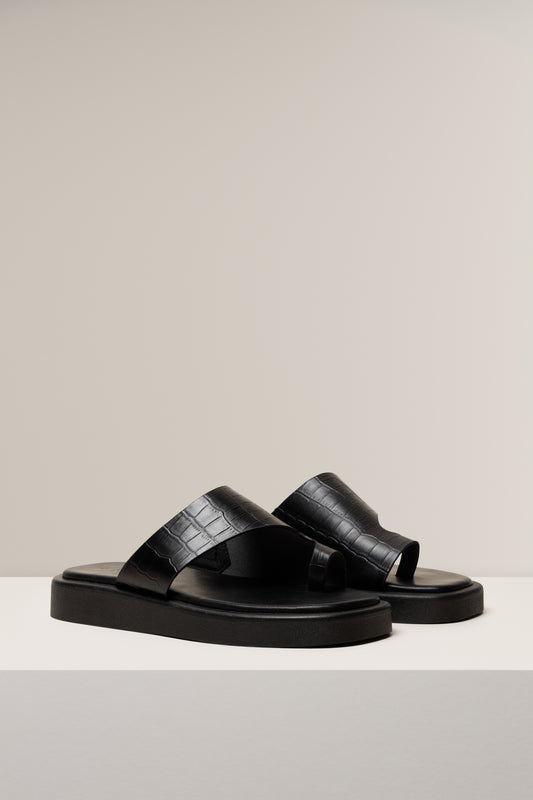 Dipuo Toe-Post Sandal