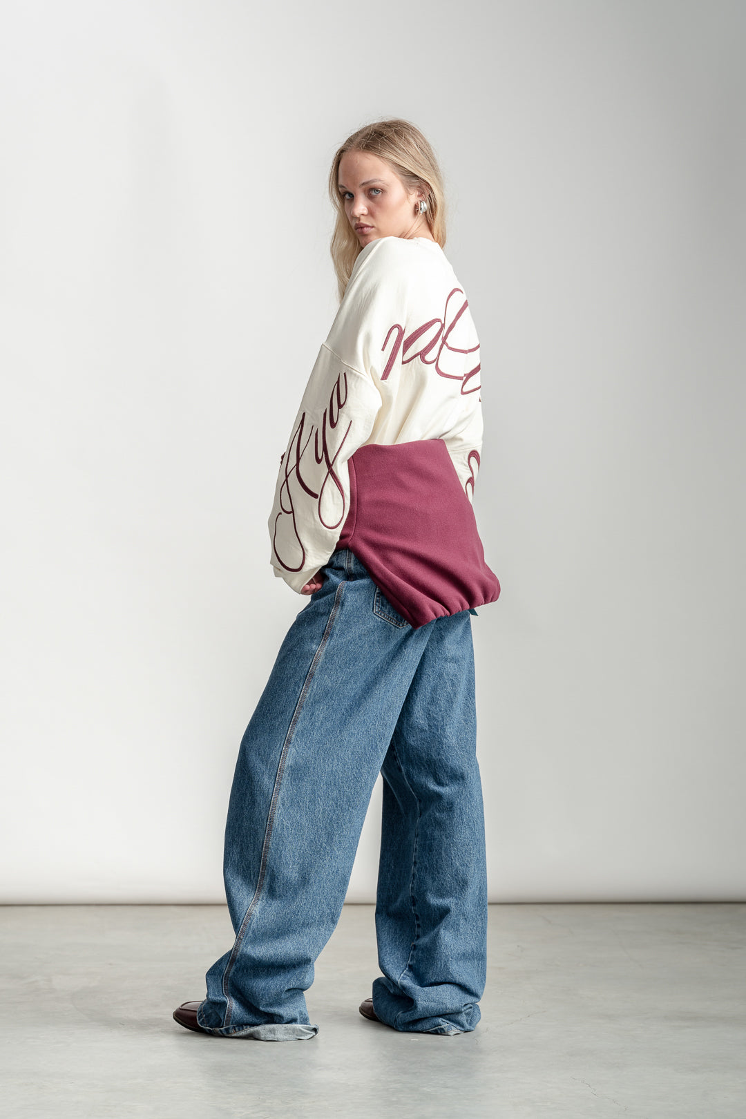 Dominique Cropped Sweatshirt _ 162871 _ Ecru