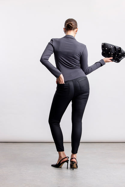 Muneeba Skinny Leg Jeans _ 158886 _ Black Texture