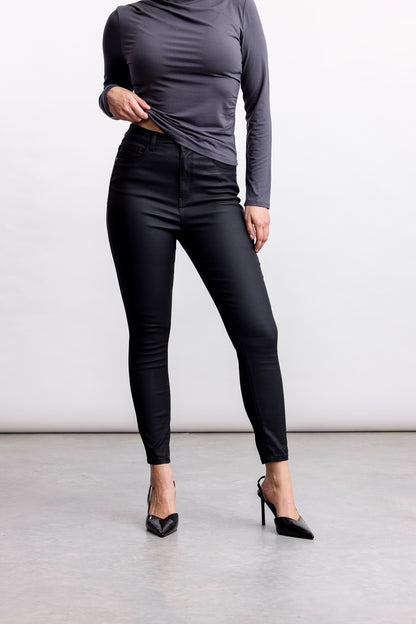 Muneeba Skinny Leg Jeans _ 158886 _ Black Texture