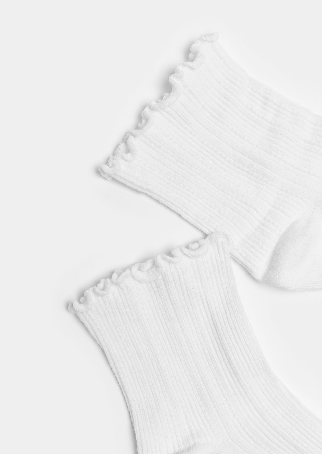 Blair Frill Socks _ 159101 _ White