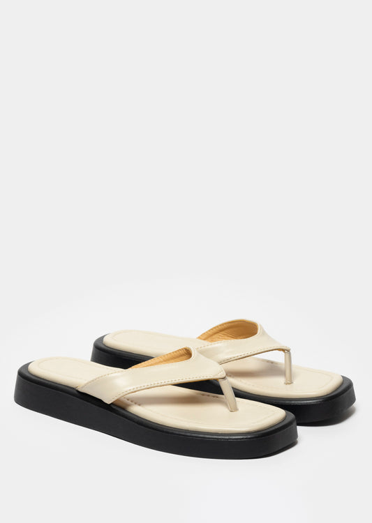 Catherine Thong Sandal _ 168073 _ White