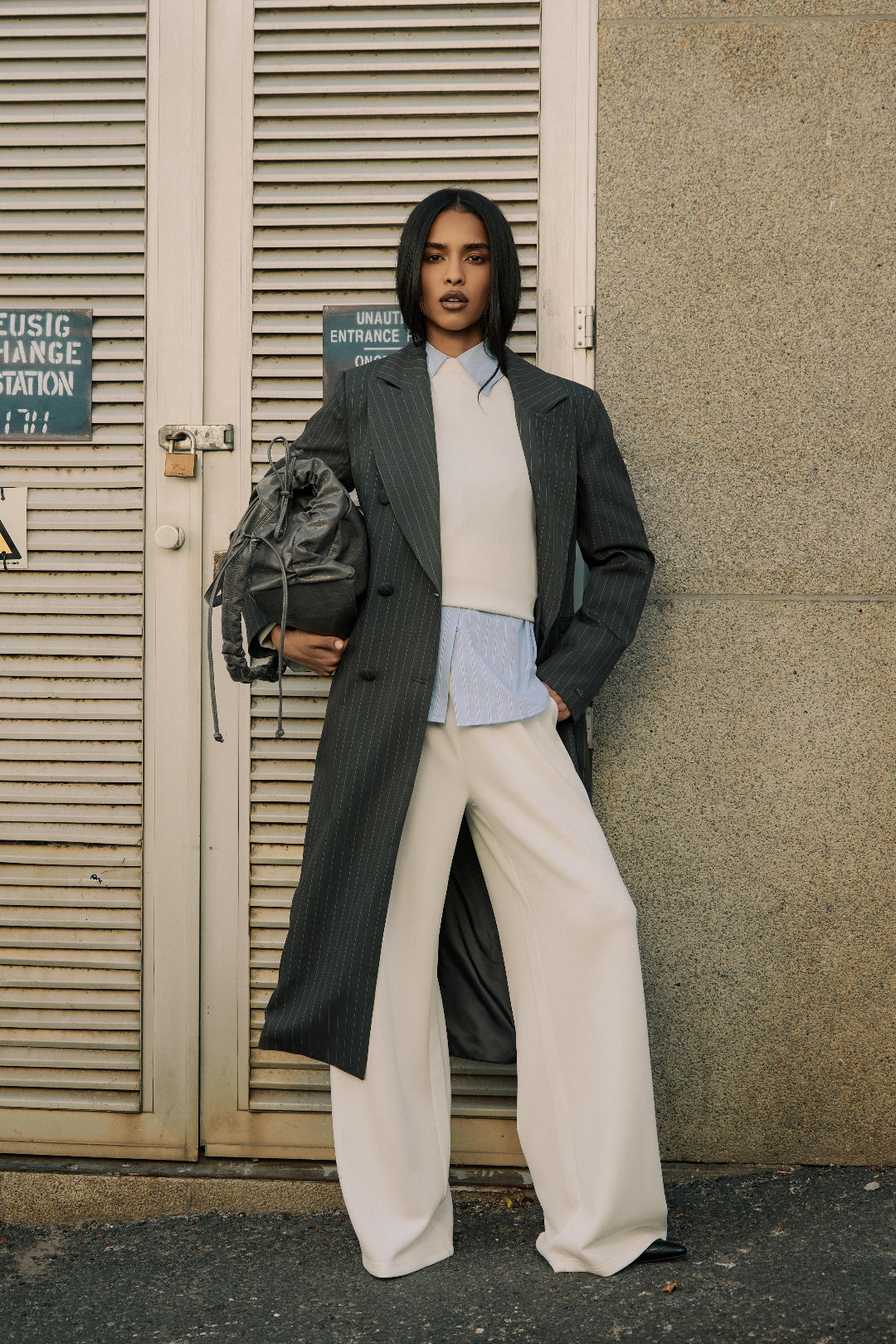 Reign Model Fleece Crew