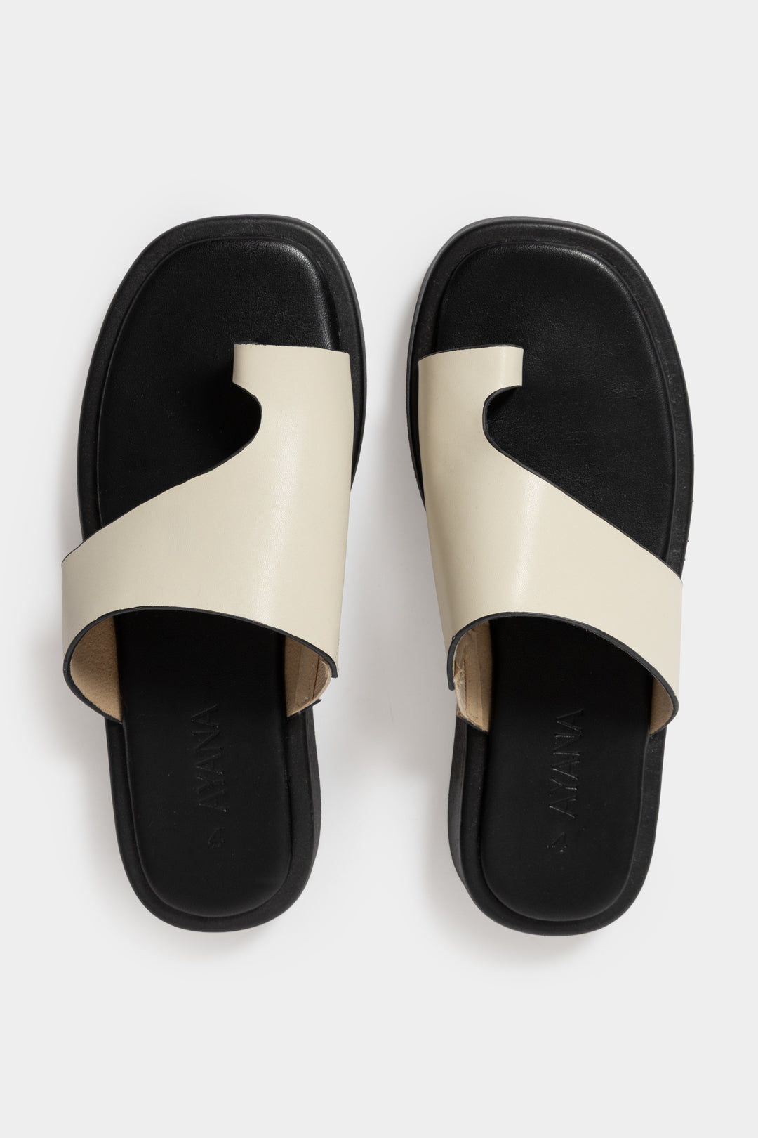 Dipuo Toe-Post Sandal