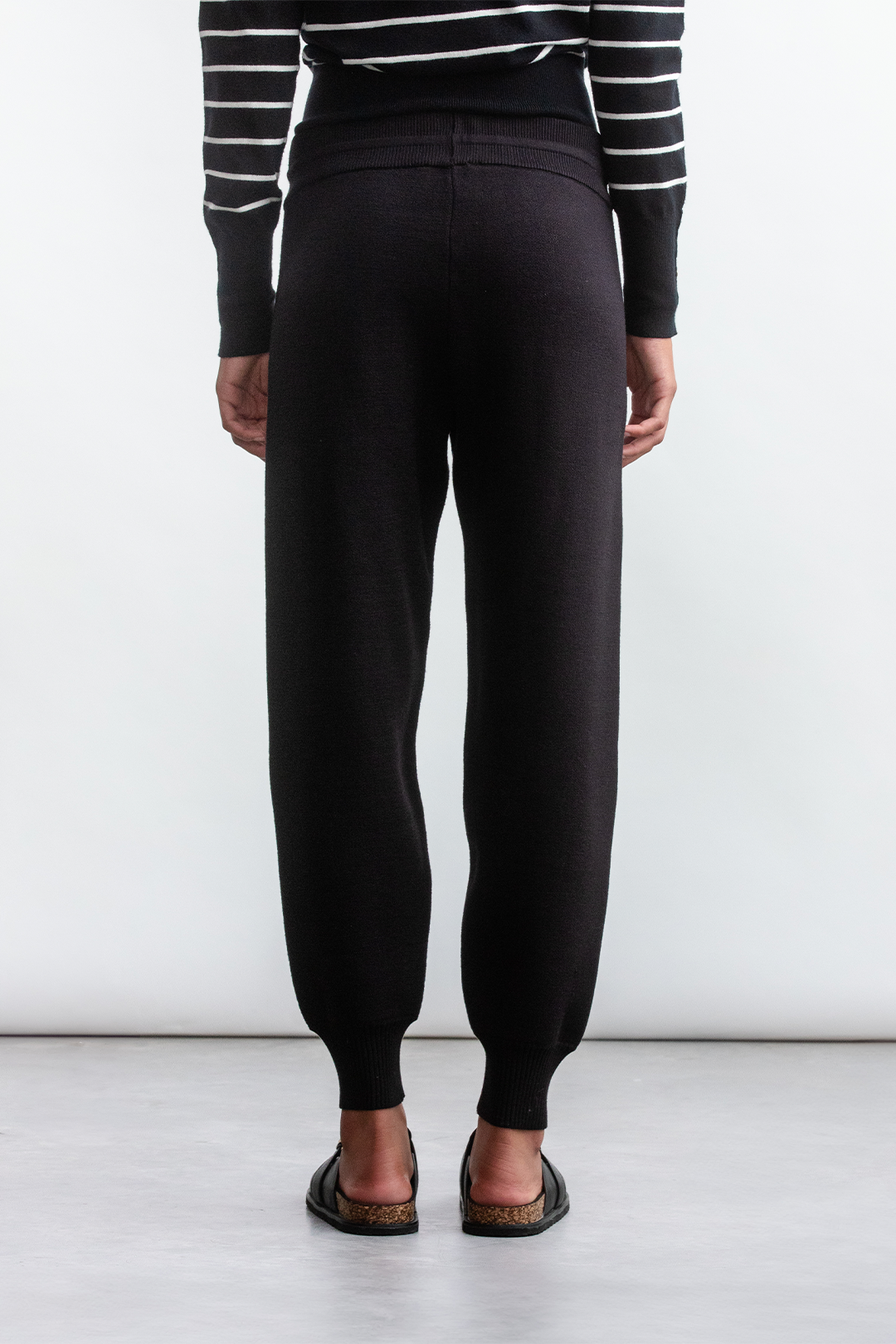 Ally Knitwear Jogger _ 160695 _ Black Texture