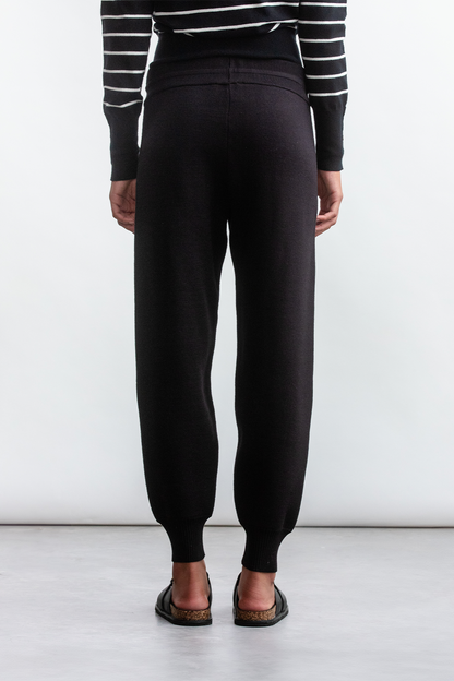 Ally Knitwear Jogger _ 160695 _ Black Texture