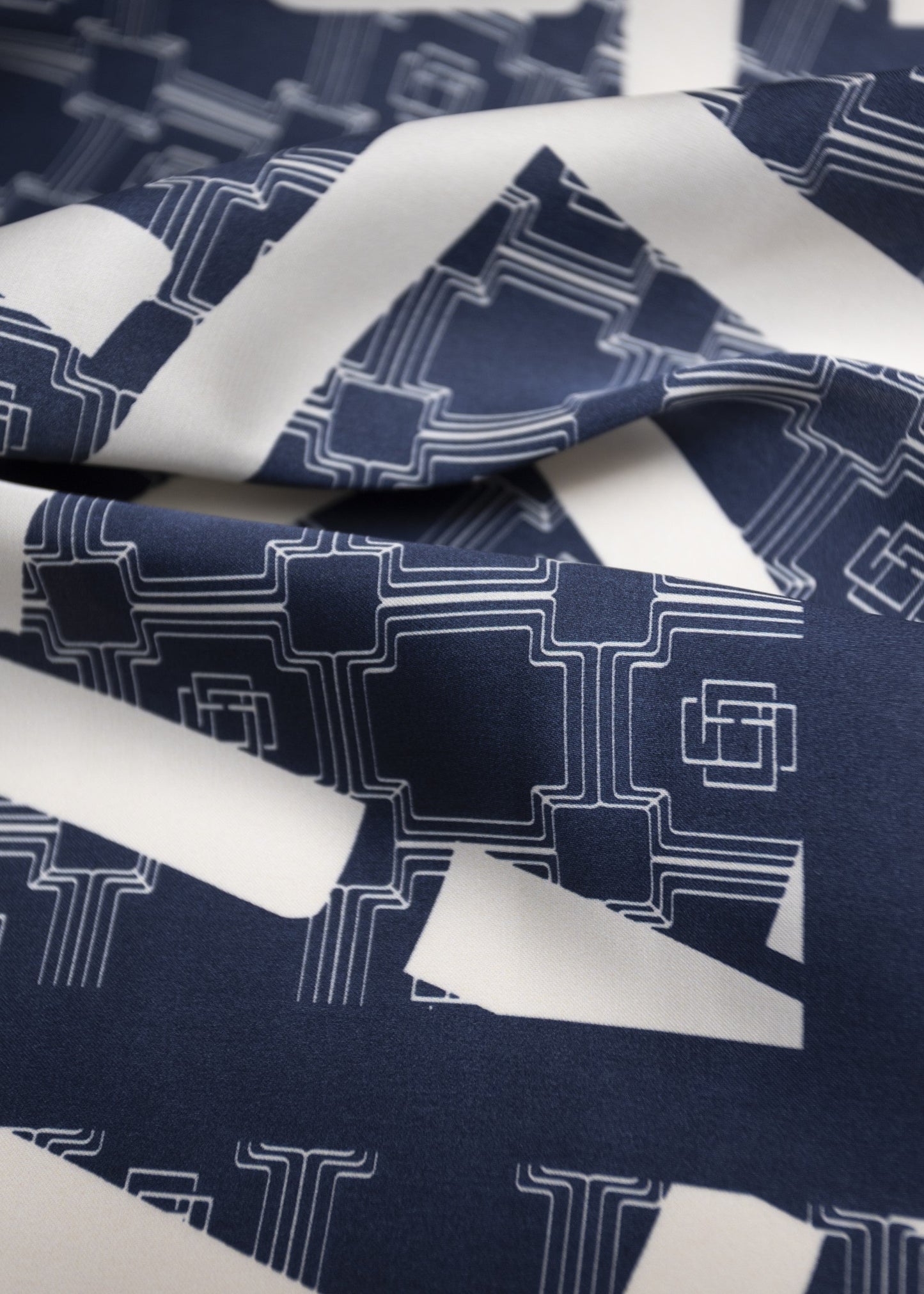 Banele Mono Satin Scarf _ 161932 _ Navy