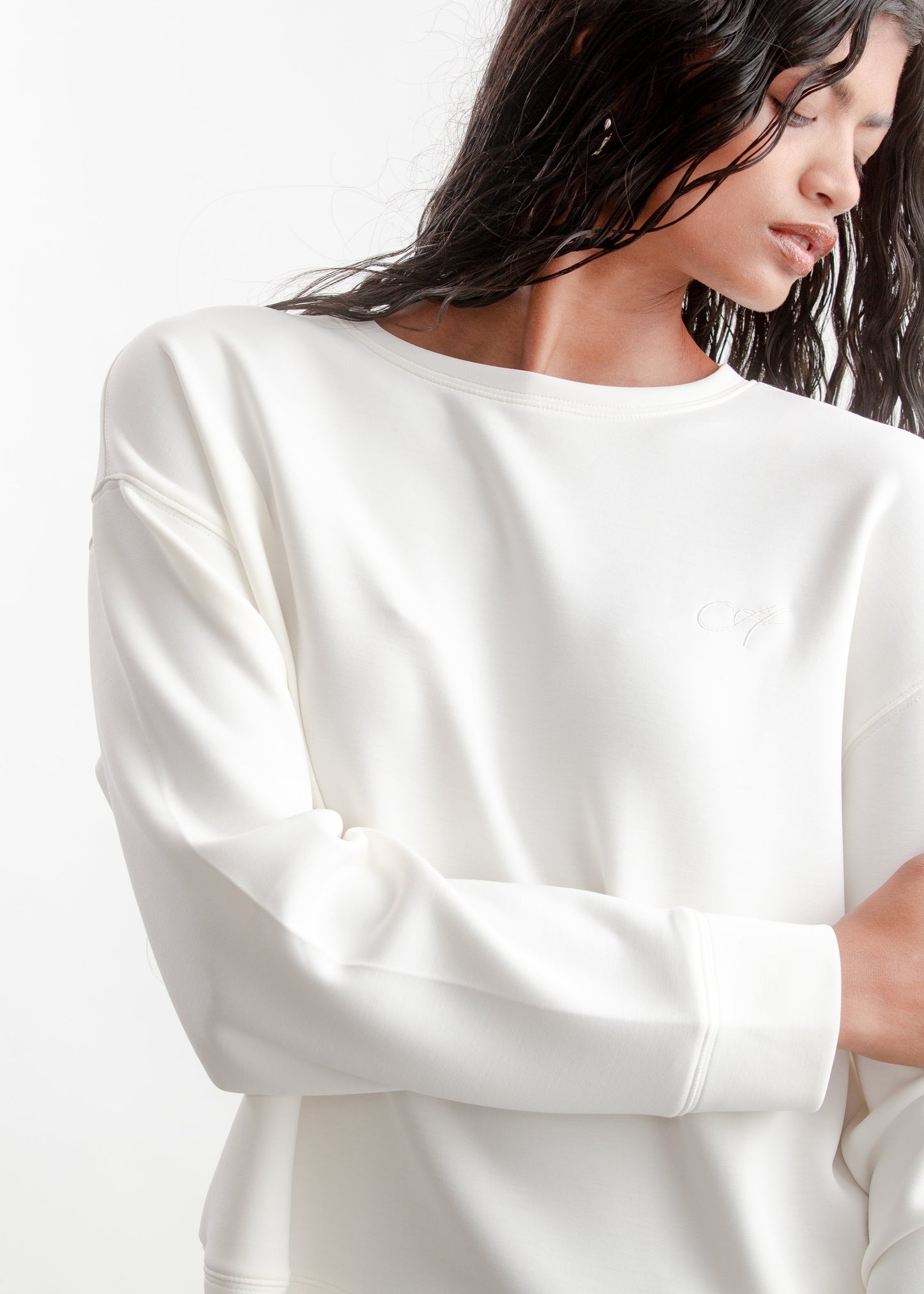 Reign Model Fleece Crew _ 160701 _ Ecru