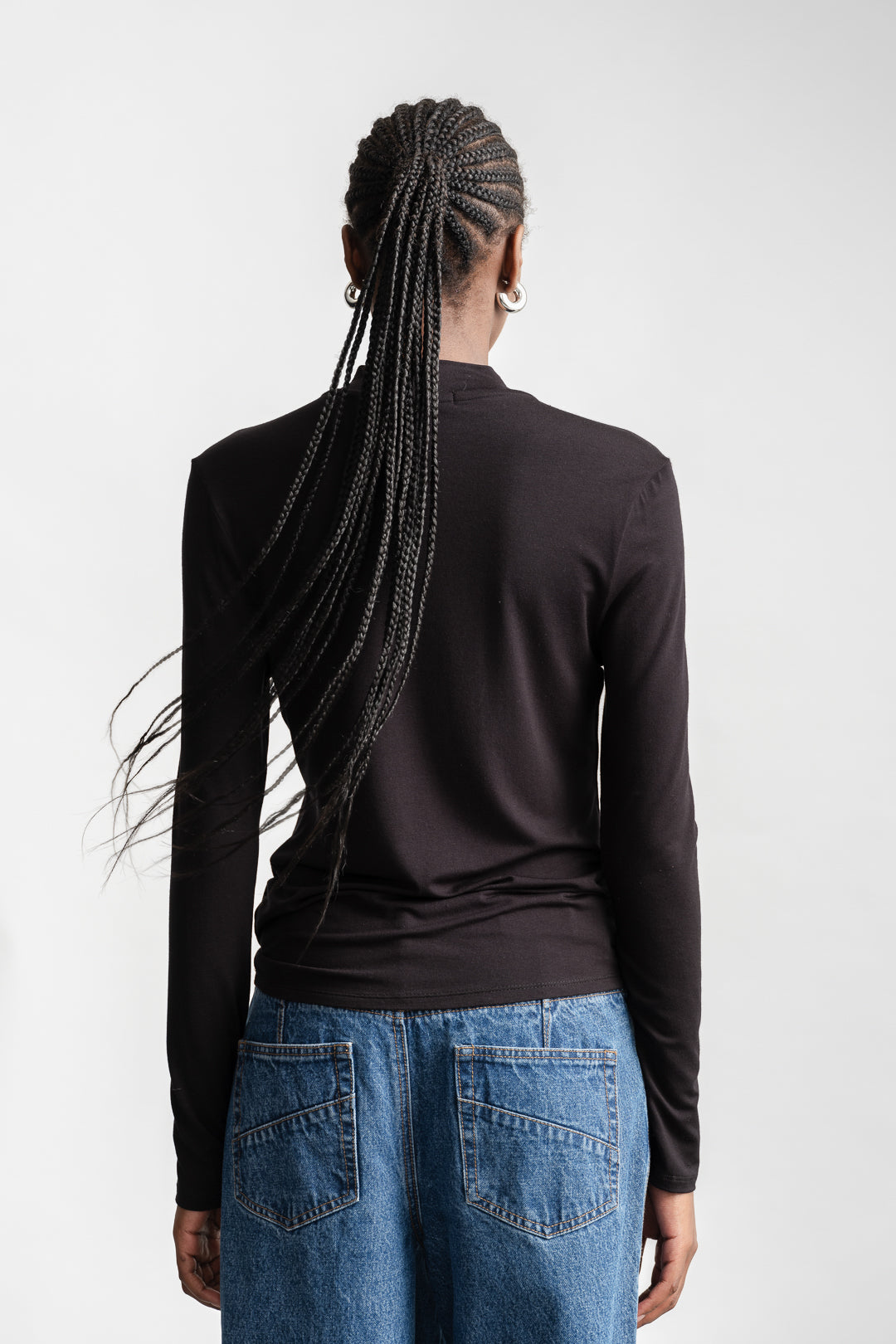 Inez Turtle Neck Top _ 160734 _ Black Texture