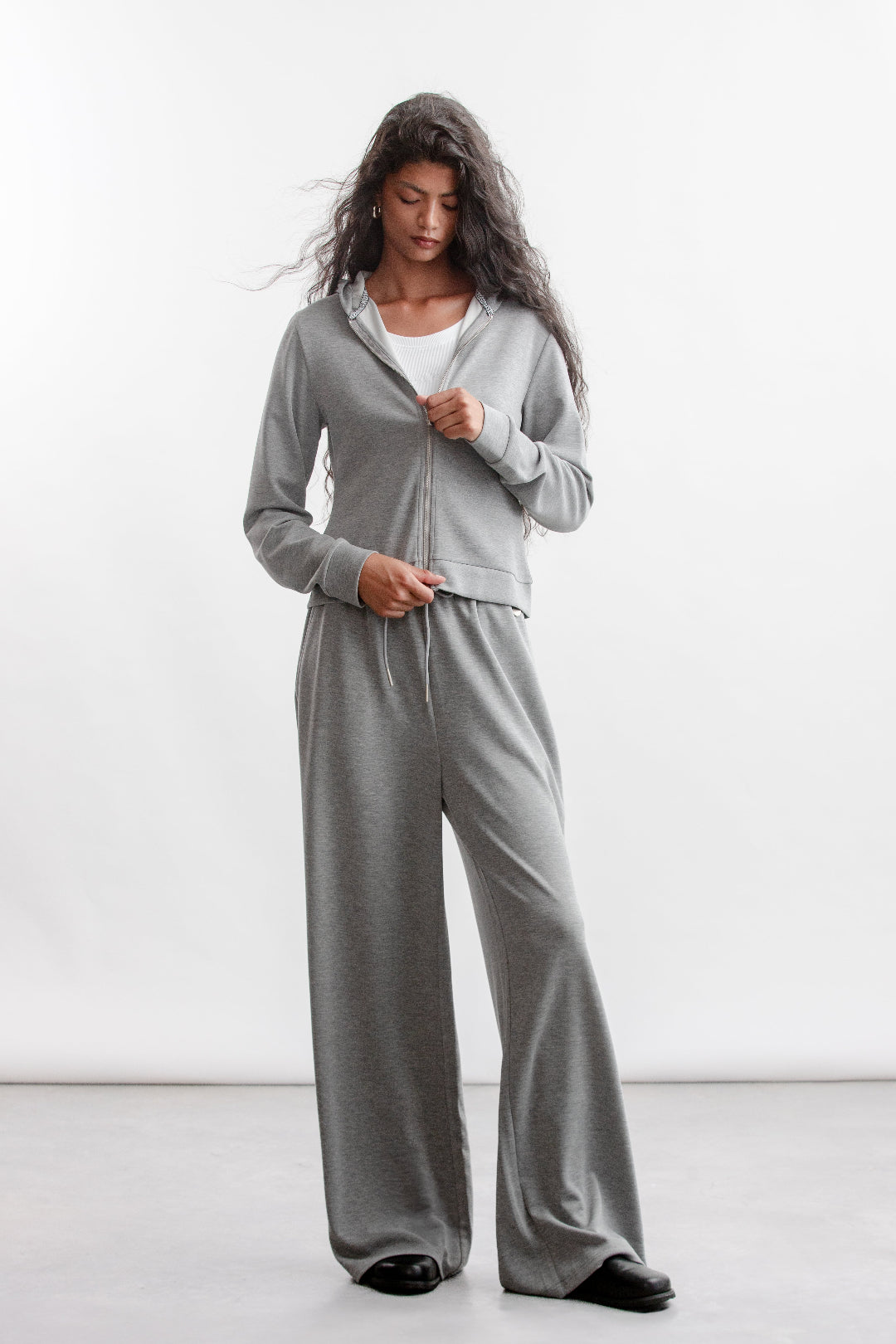 Quinlin Fitted Zip-Up Hoody _ 160703 _ Charcoal