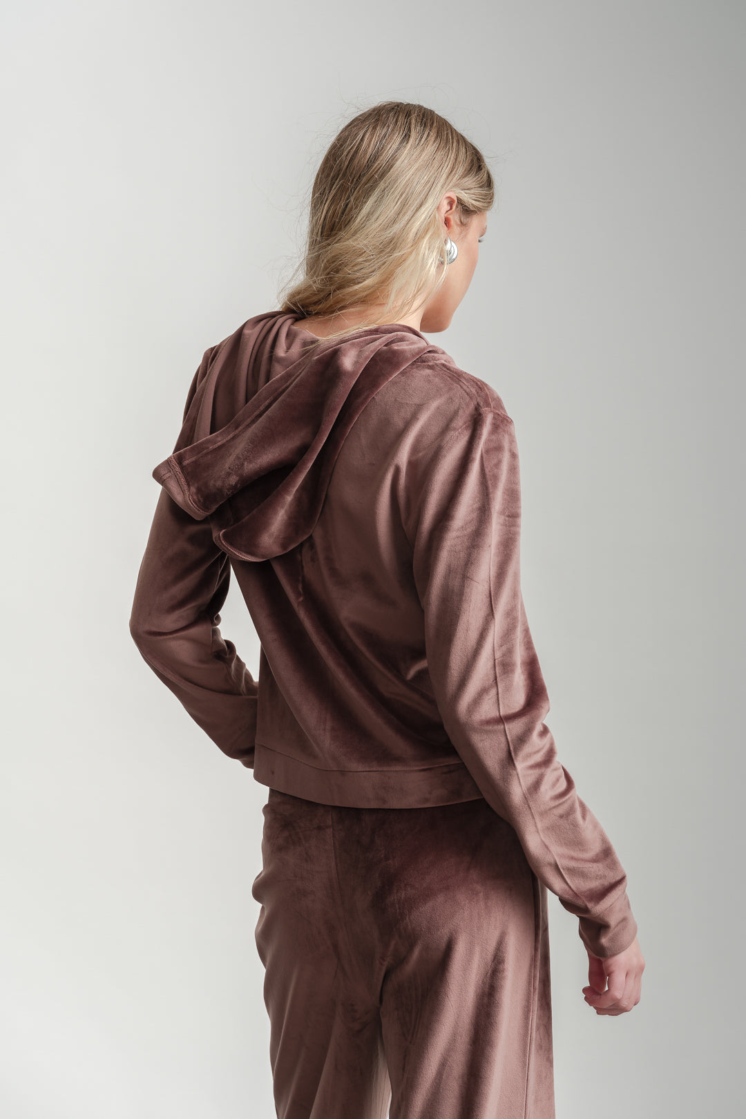 Jodie Velour Zip Through Hoody _ 163059 _ Chocolate