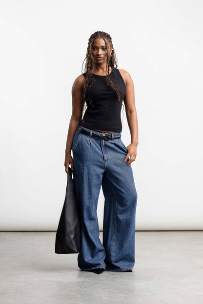 Onyx Ribbed Vest _ 167966 _ Black Texture