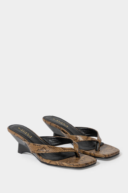 Asonele Toe-Post Wedge