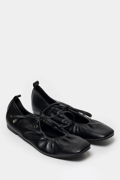 Hannah Tie-Up Pump _ 167901 _ Black Grindel