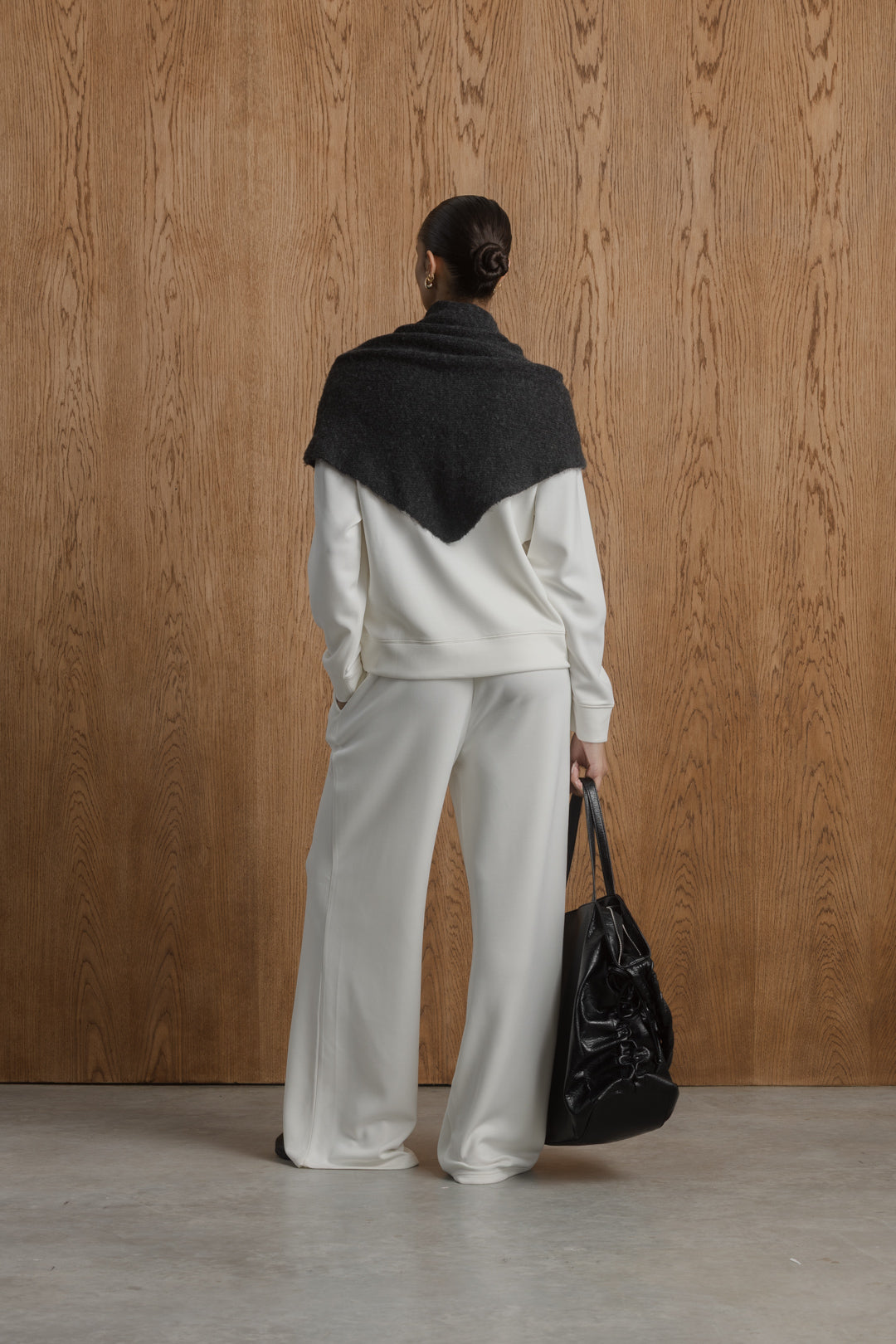 Reign Model Fleece Crew