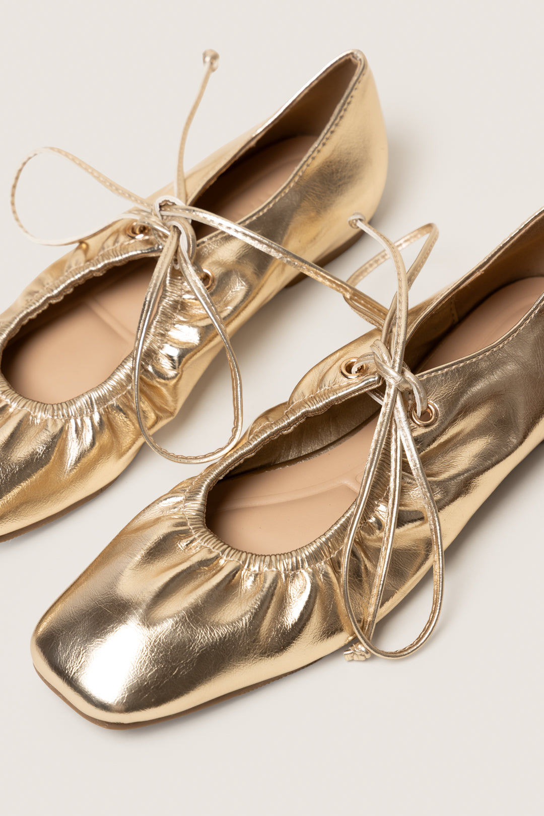 Hannah Tie-Up Pump