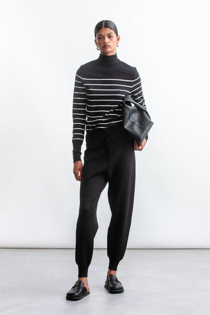 Quinn Poloneck _ 157618 _ Black Texture