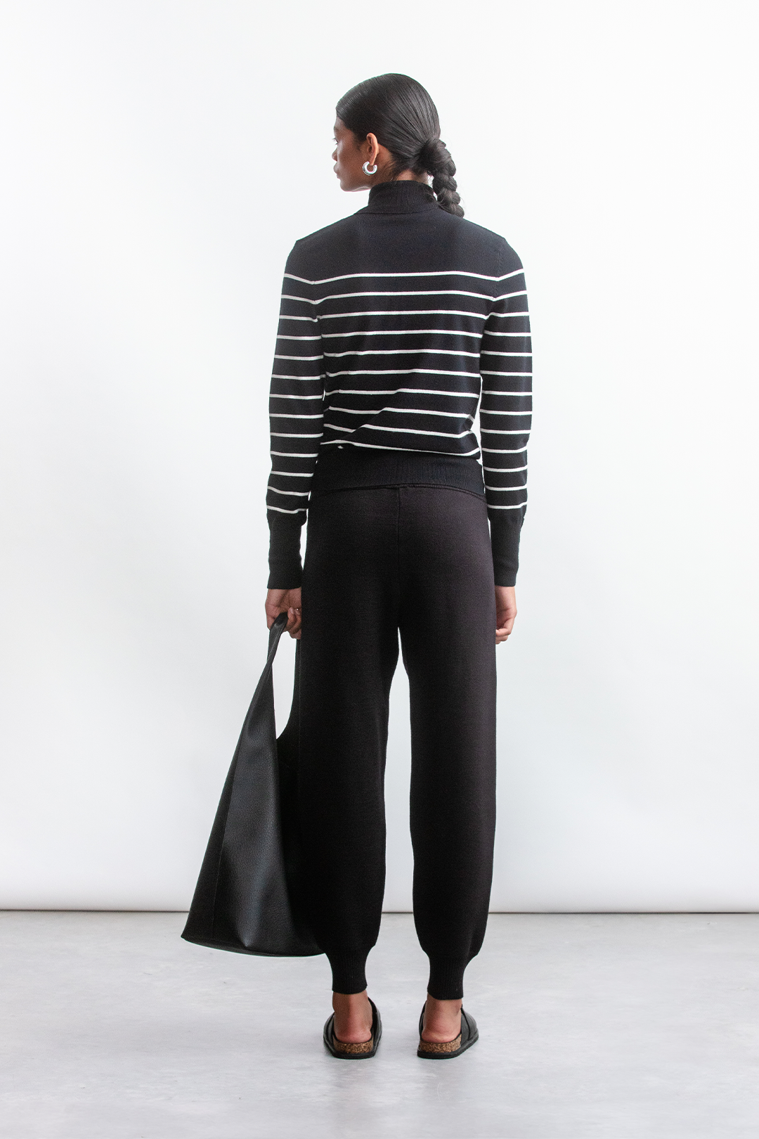 Ally Knitwear Jogger _ 160695 _ Black Texture