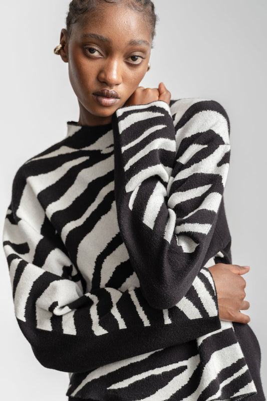 Yolisa Jumper _ 160323 _ Black Texture