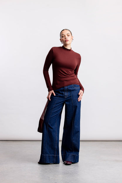 Inez Turtle Neck Top _ 160742 _ Chocolate